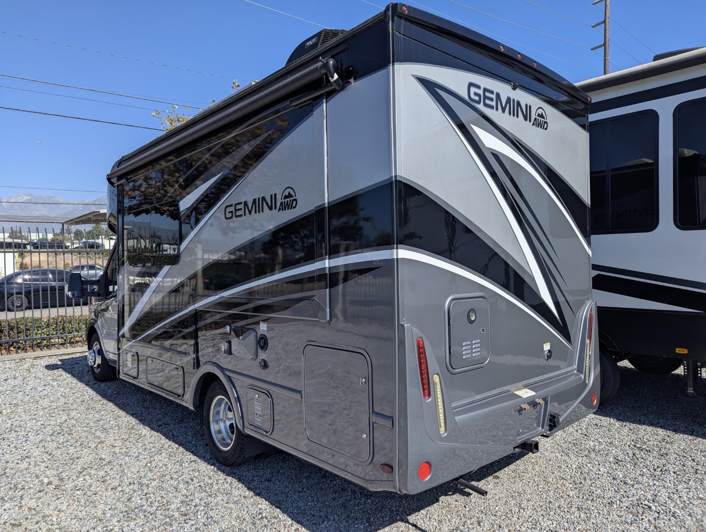 2023 Thor Motor Coach Gemini RUV 23TW - Image 4