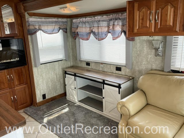 2009 COACHMEN SPORTSCOACH LEGEND 40QIK - Image 13