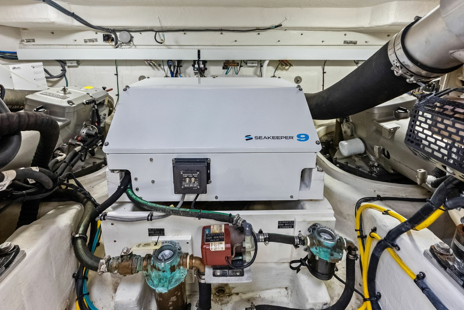 2019 Cruisers Yachts 54 Cantius - Image 59