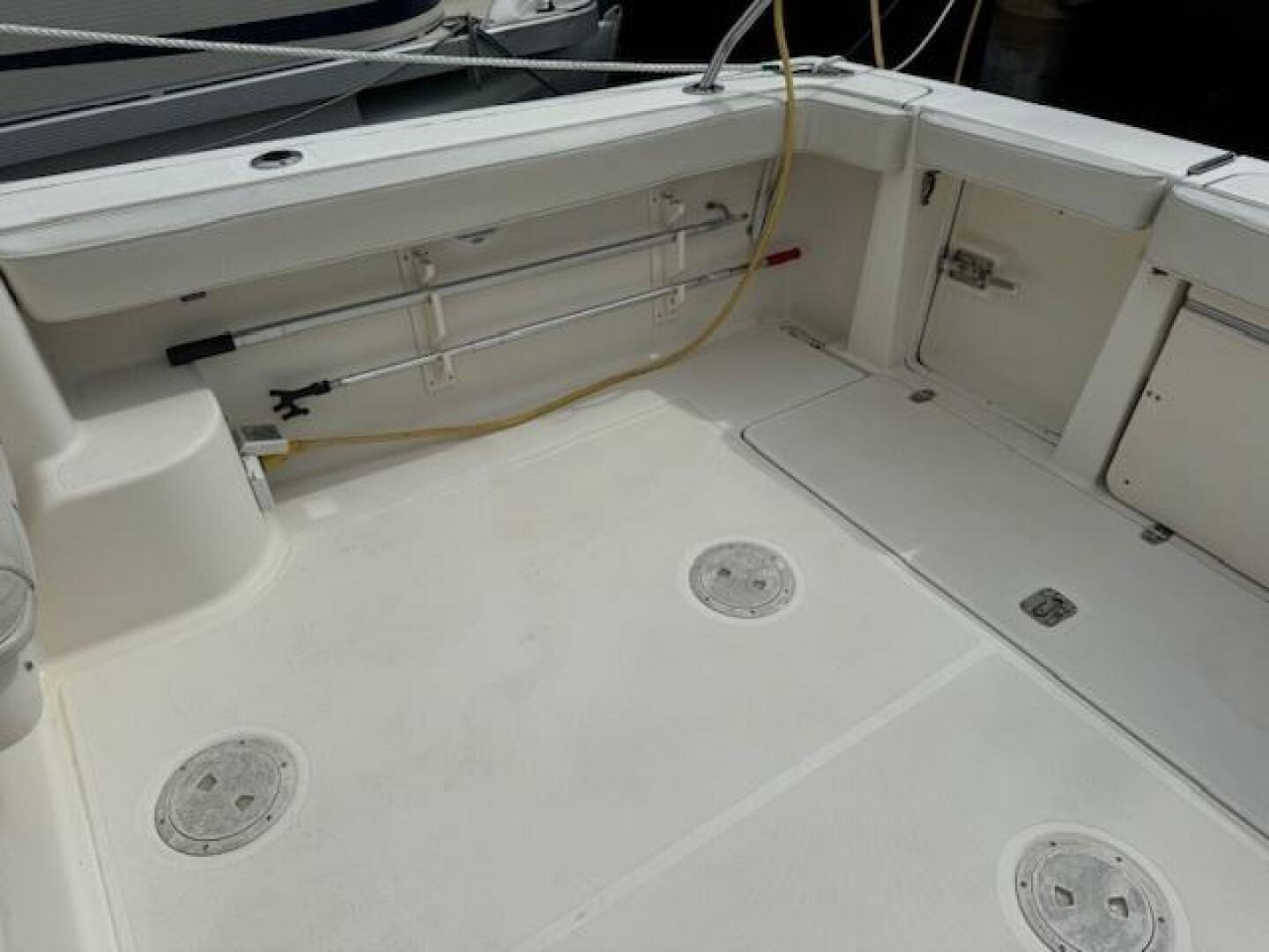 2002 Pursuit 3000 Express - Image 7