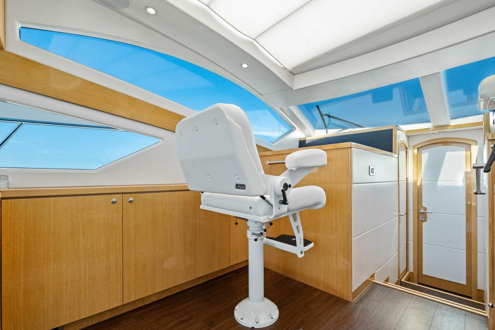 2018 Mares 47 Outboard Express Catamaran - Image 23