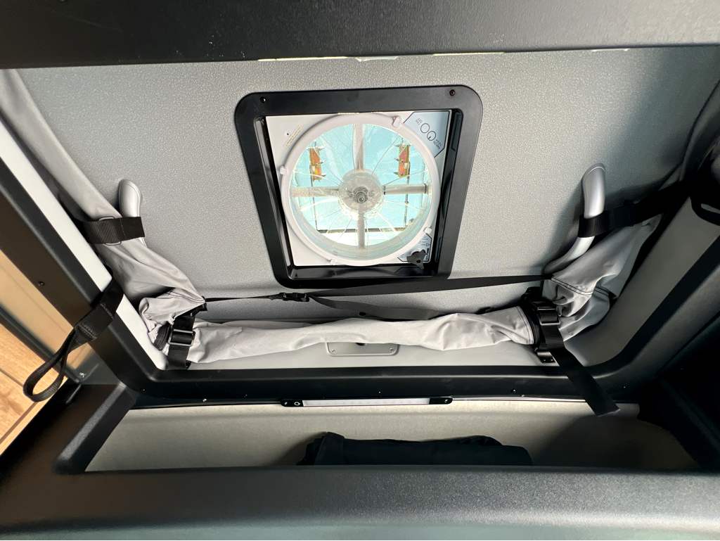 2026 AIRSTREAM RANGELINE POPTOP - Image 8