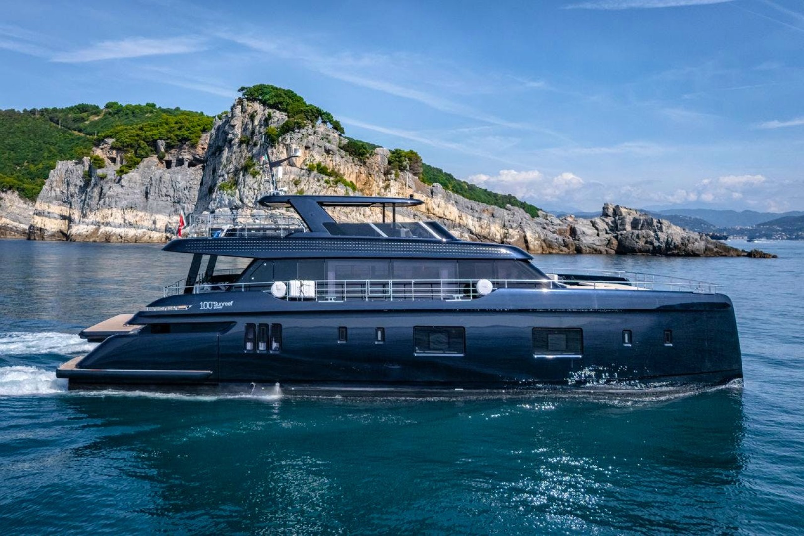2025 SUNREEF YACHTS Sunreef 100 Power - Image 1