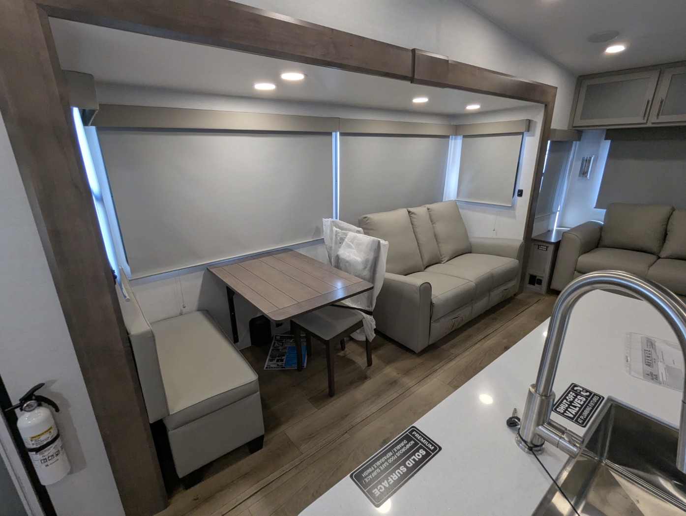 2026 Alliance RV Avenue All-Access Series 29RL - Image 18