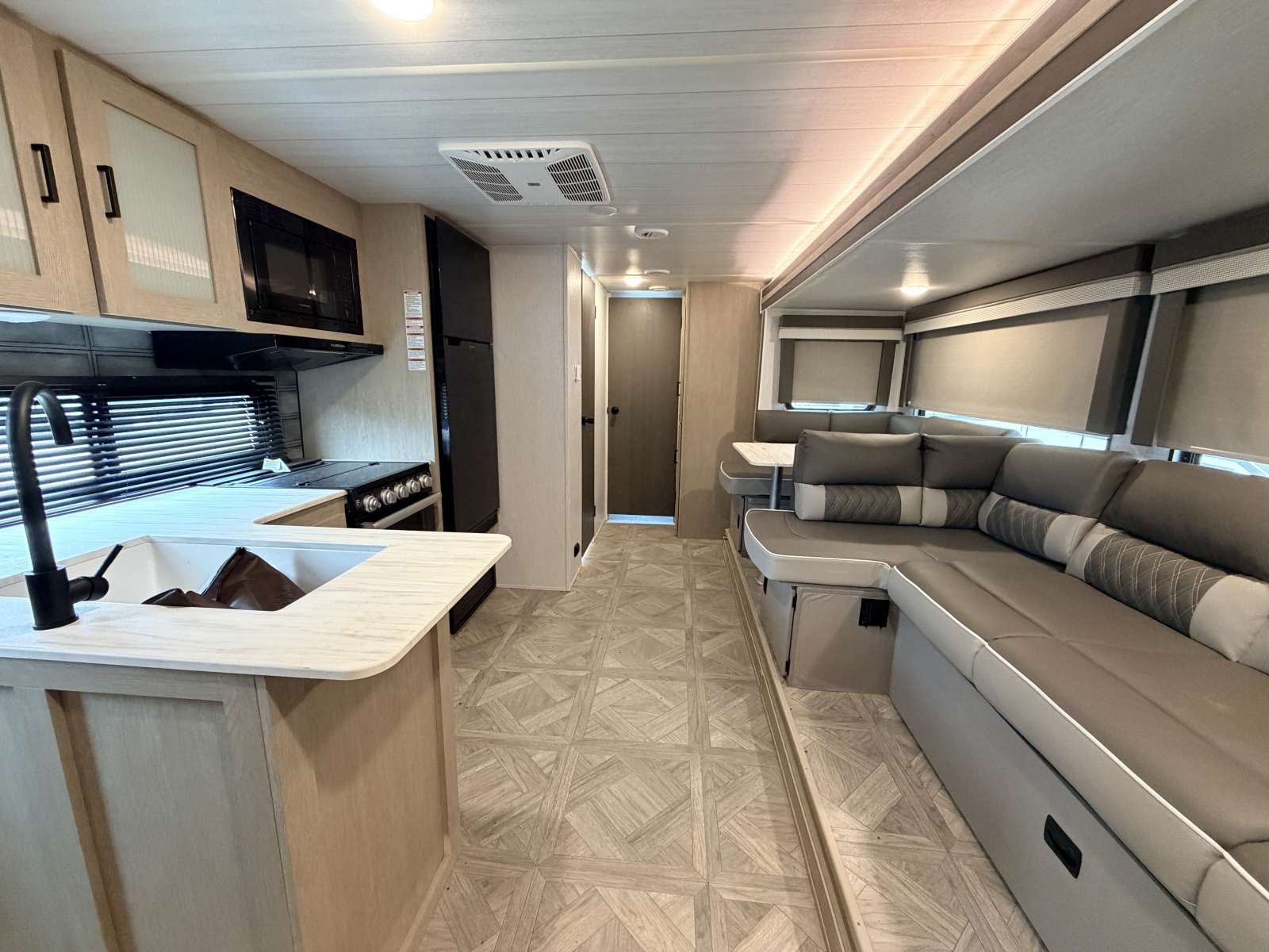 2023 Forest River Salem Cruise Lite 28VBXL - Image 9