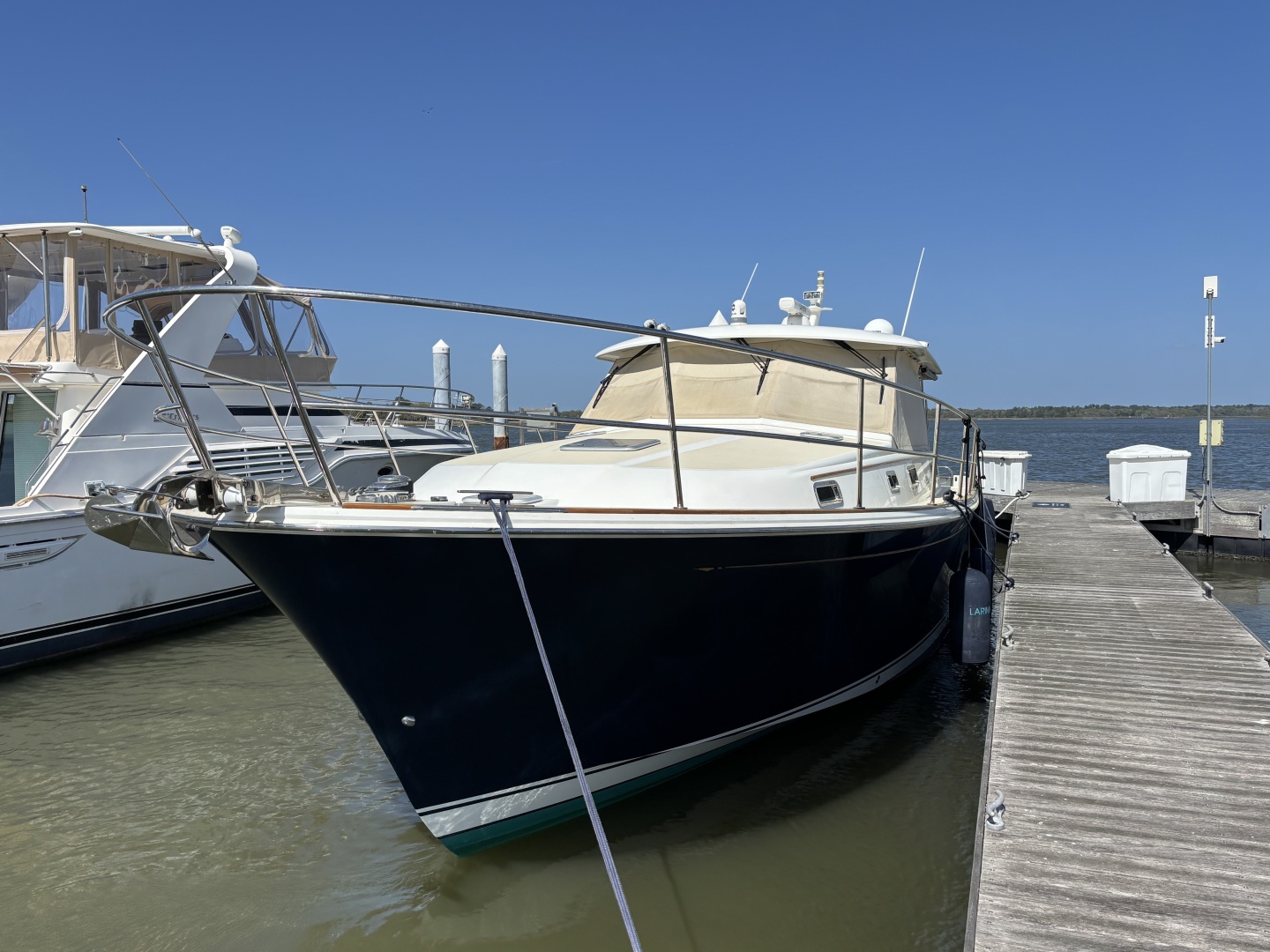 2019 Sabre 45 Express - Image 2