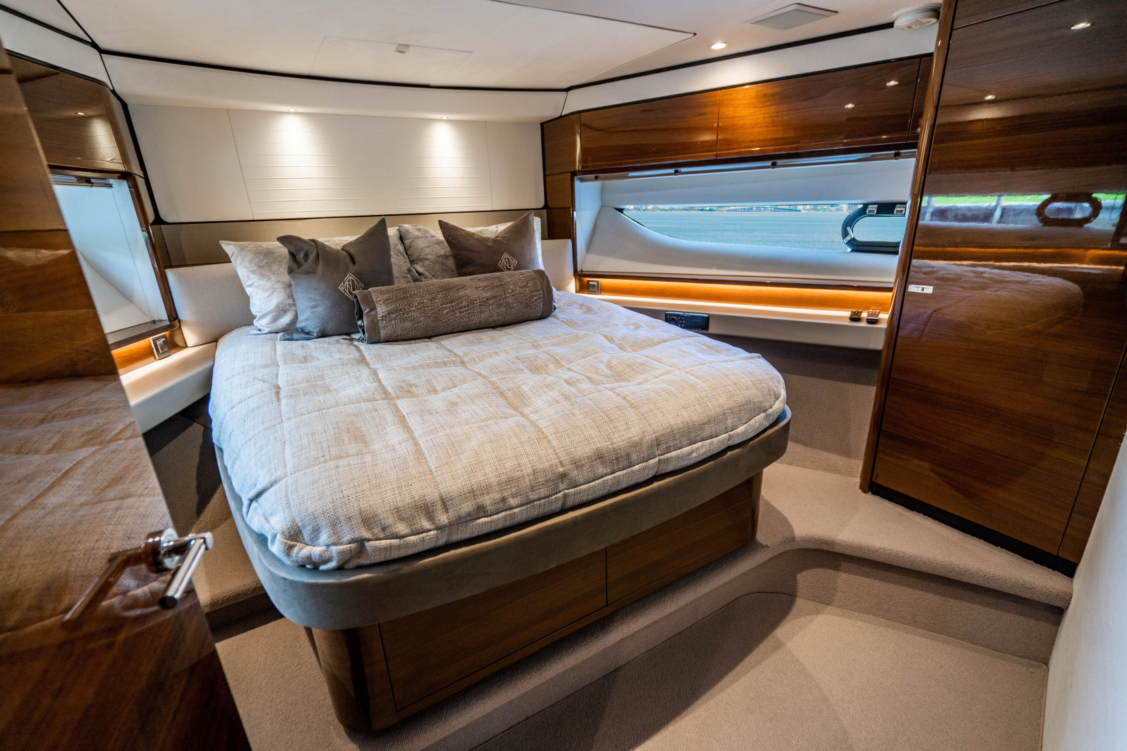 2018 Princess F62 - Image 88