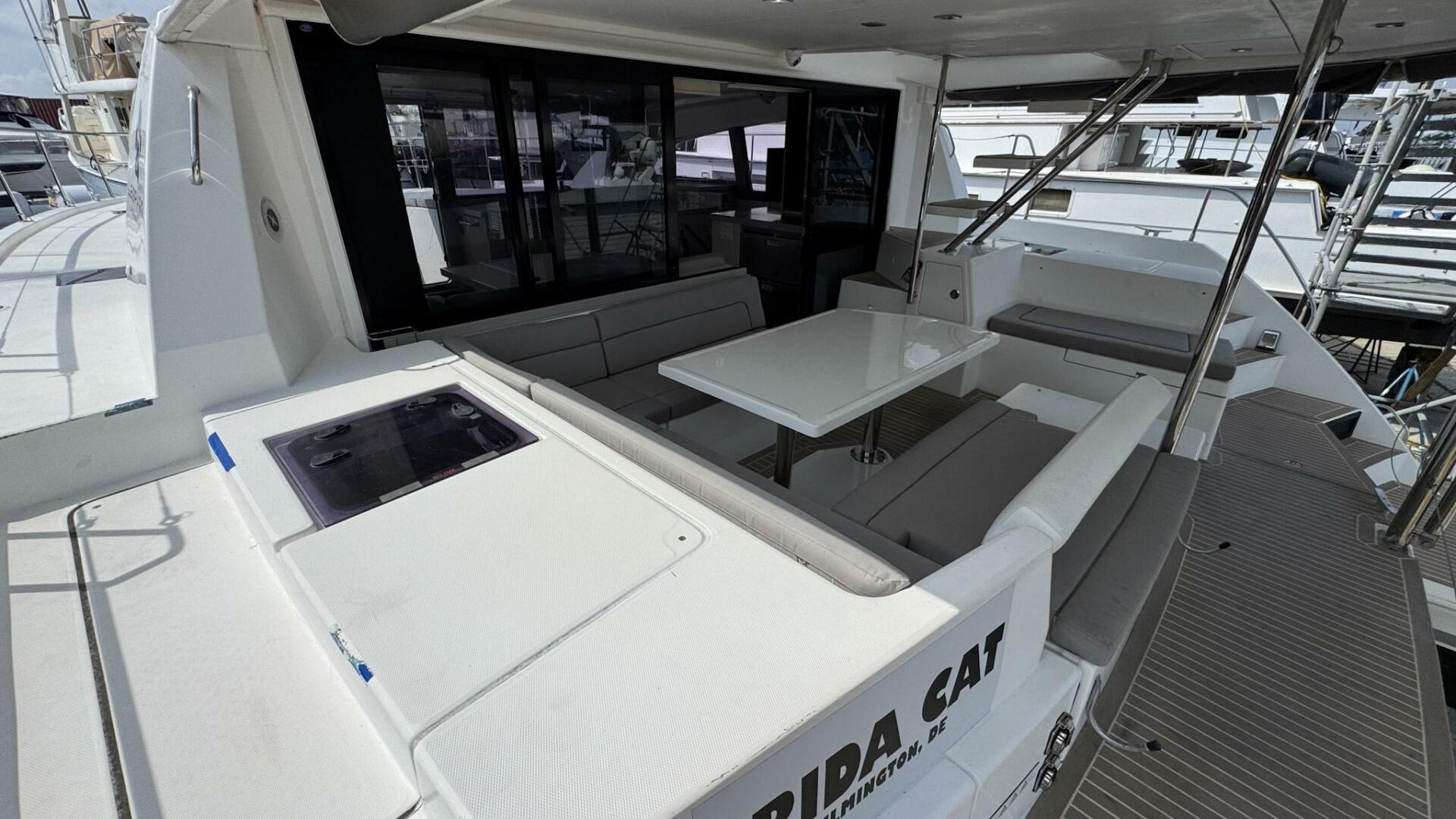 2018 Leopard 43 Powercat - Image 9