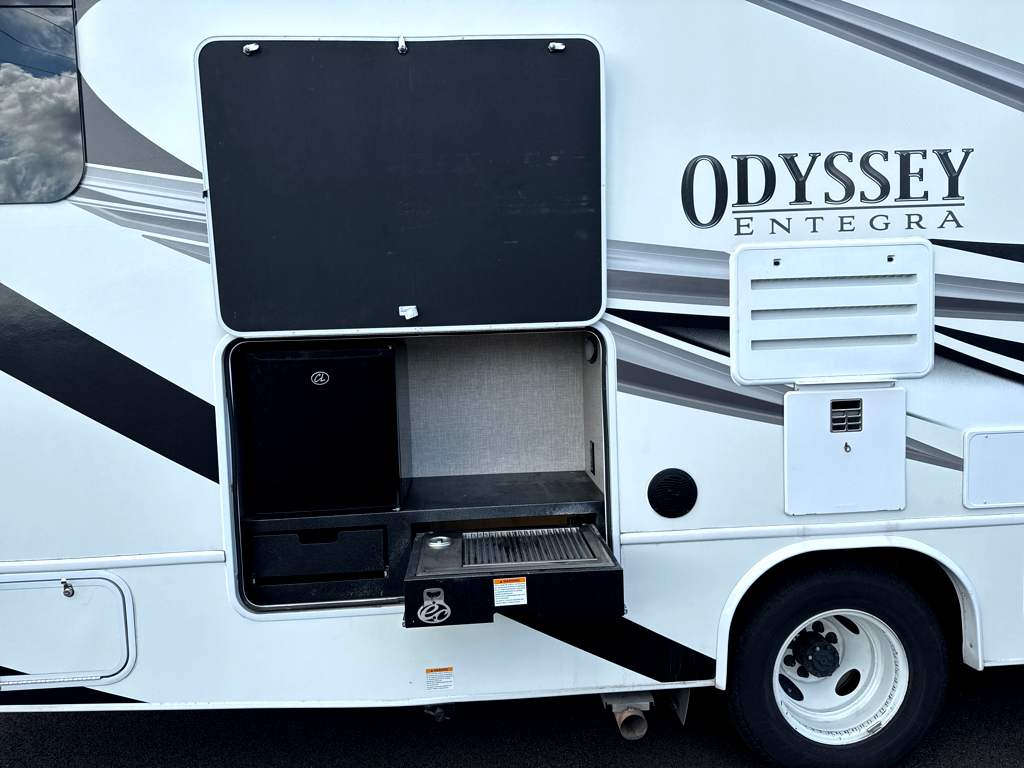 2023 ENTEGRA COACH ODYSSEY 26M - Image 1