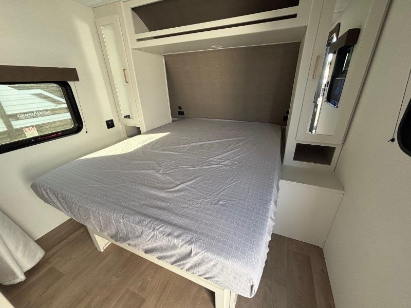 2026 Grand Design Transcend XPLOR 19BHX - Image 8