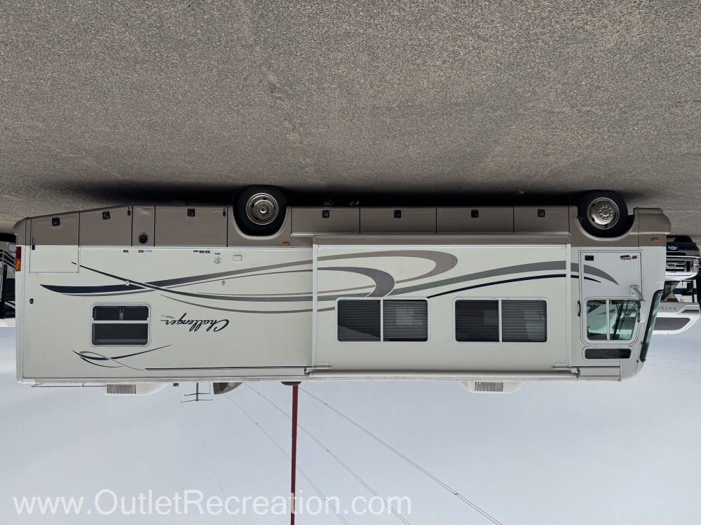 2000 DAMON CHALLENGER 335 - Image 4