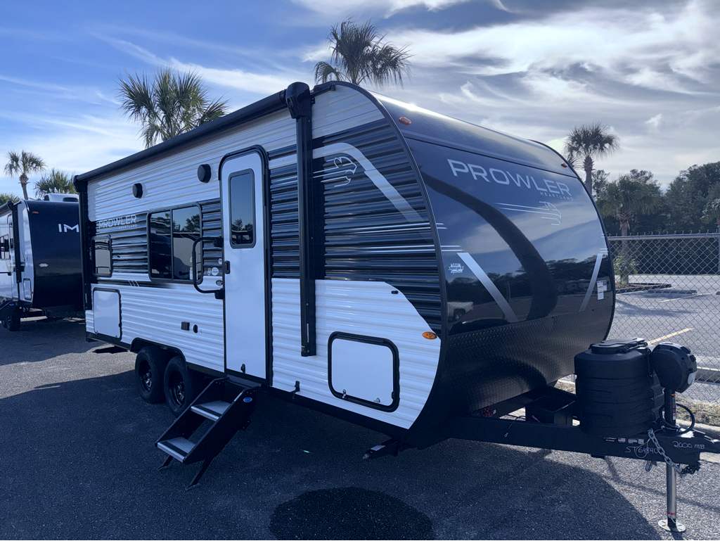 2026 HEARTLAND PROWLER 2000MB - Image 1