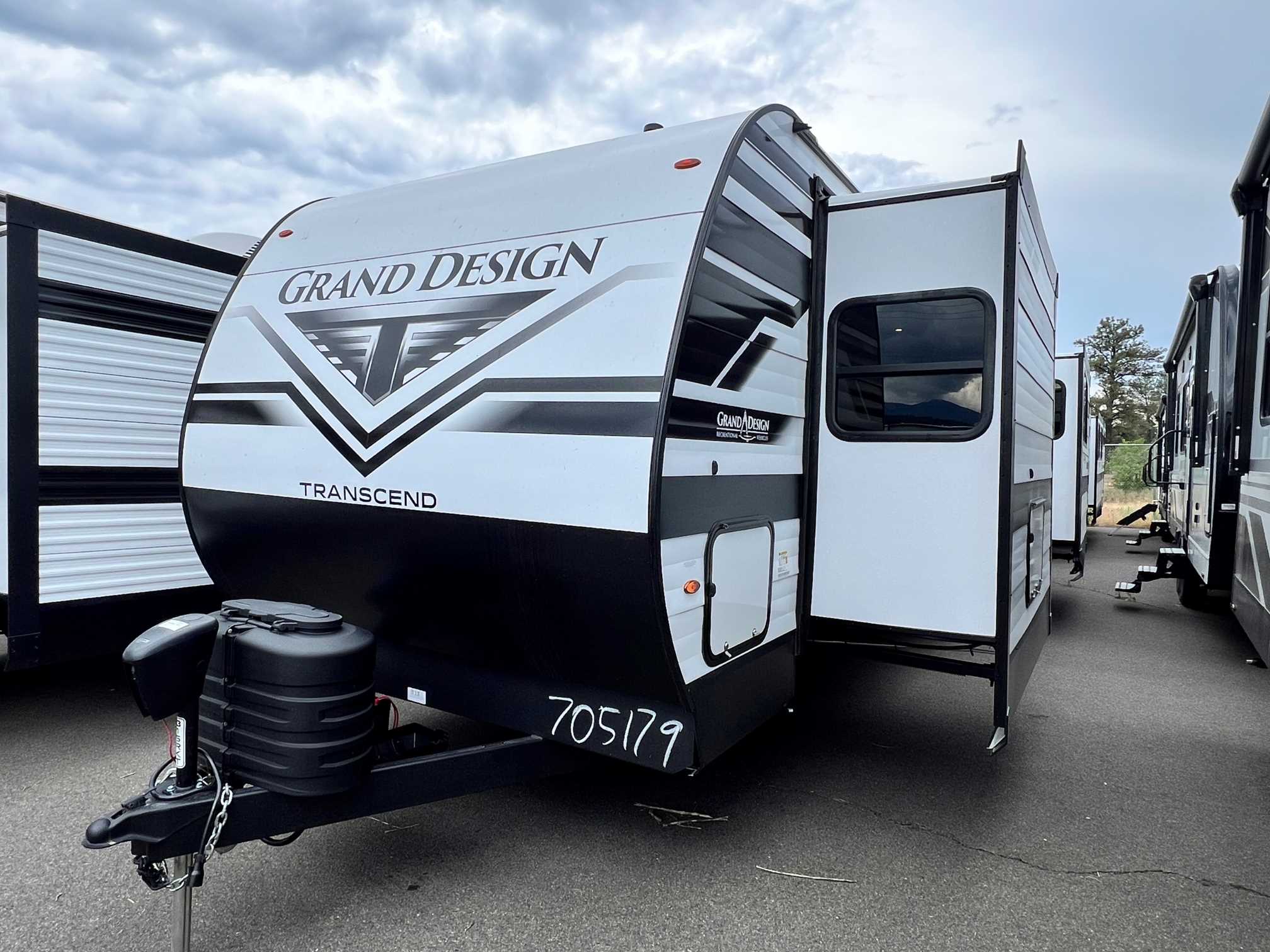 2027 Grand Design Transcend 315RKT - Image 3