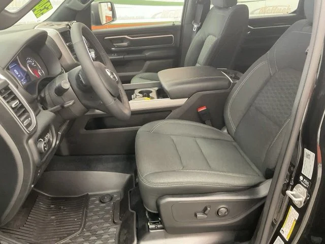 2026 Ram 1500 Big Horn 4x4 Crew Cab 5'7" Box - Image 13