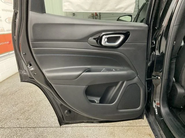 2026 Jeep Compass Latitude Altitude 4x4 - Image 32