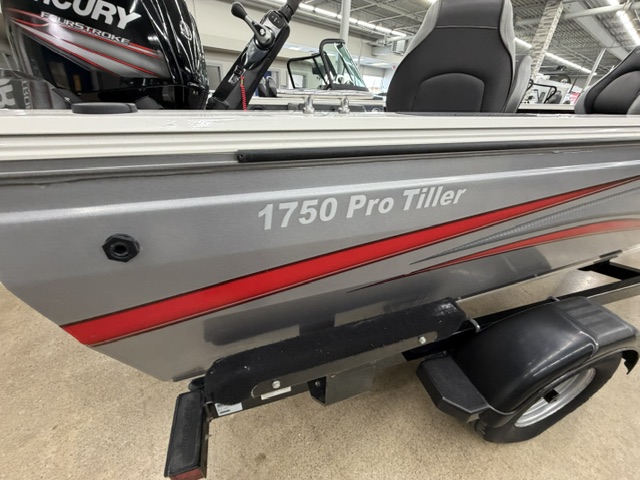 2016 Crestliner Pro Tiller 1750 - Image 2