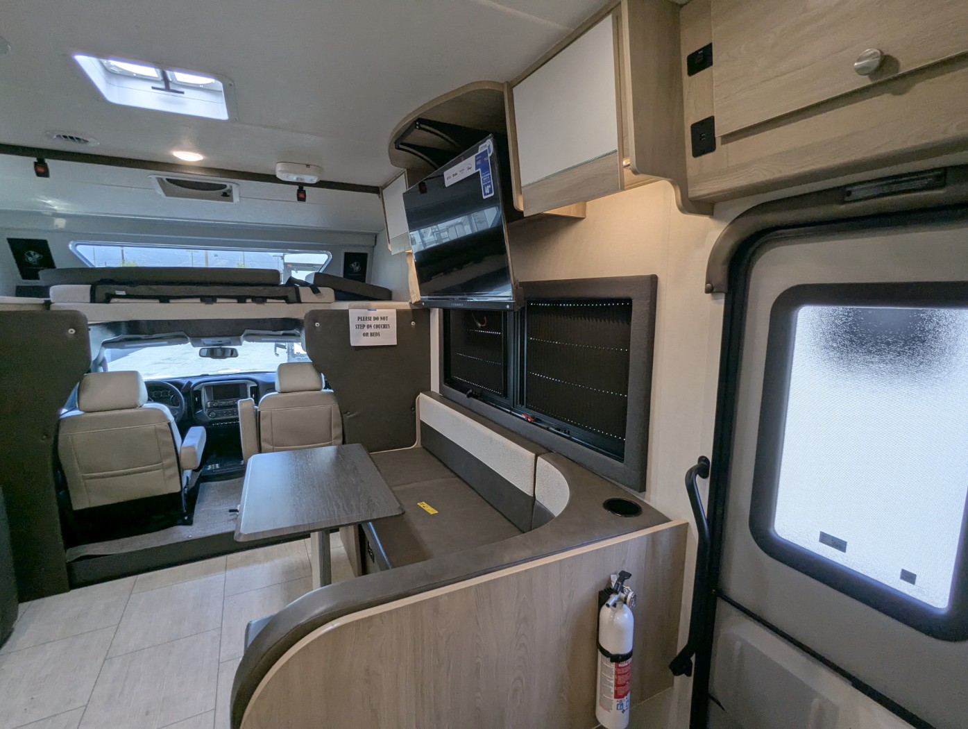 2027 Coachmen Entourage 330DS - Image 33
