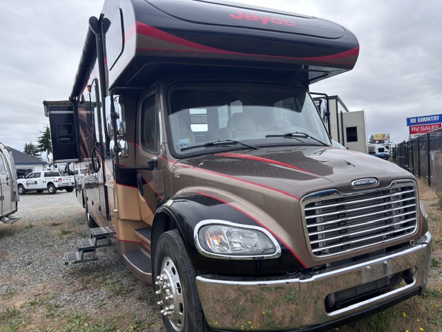 2018 Jayco Seneca 37FS - Image 1