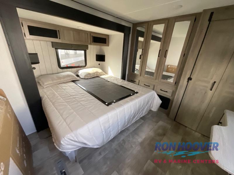 2026 PALOMINO PUMA 401LFT - Image 21