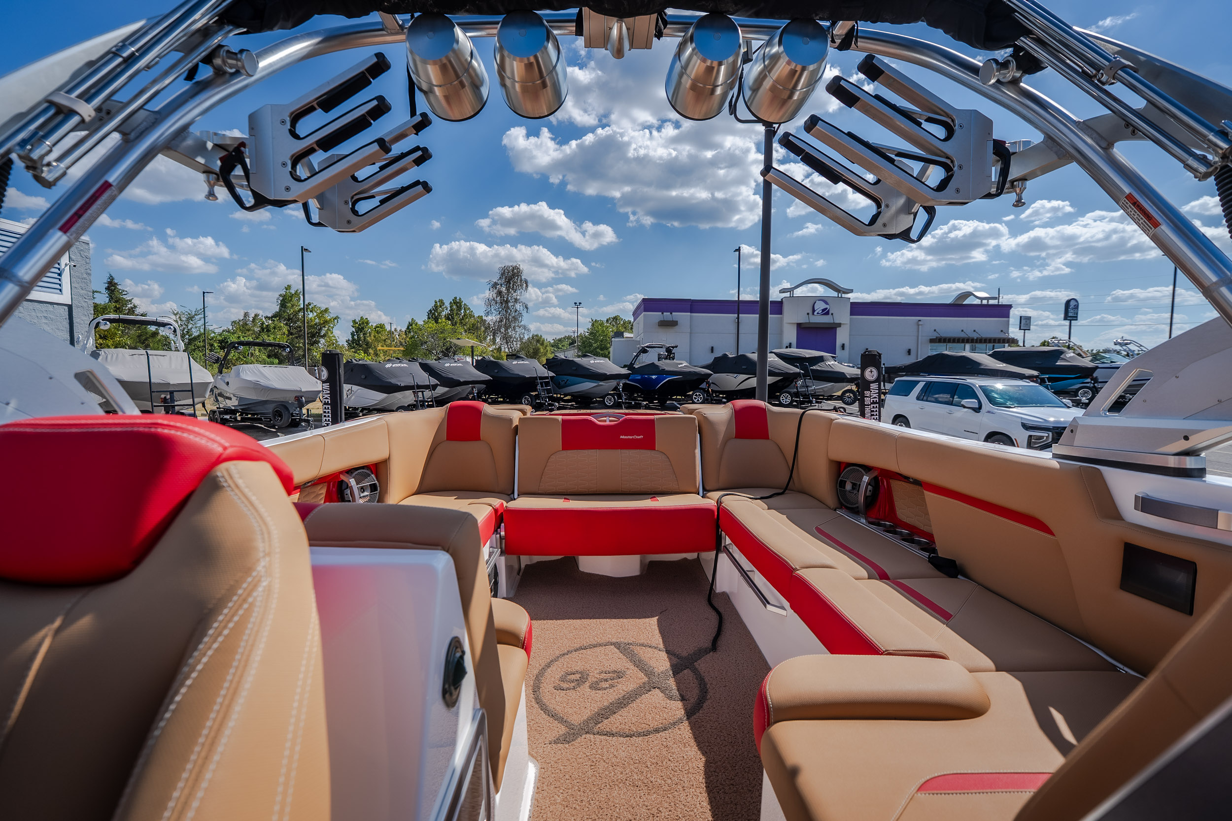 2020 MasterCraft X26 - Image 41