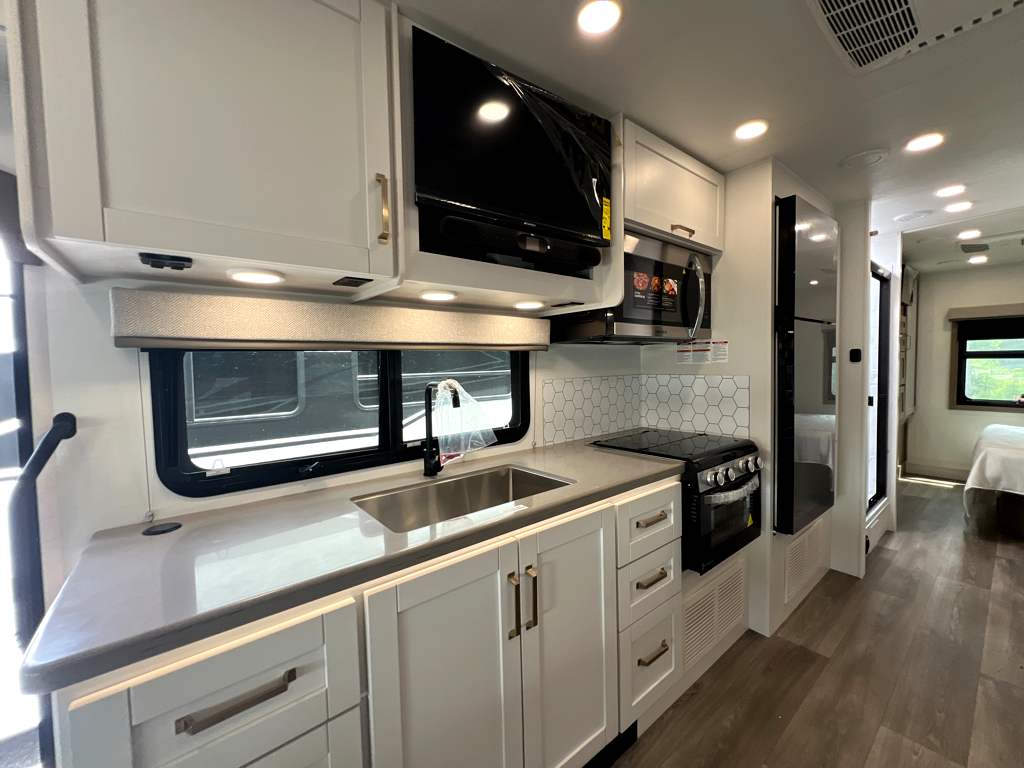 2027 ENTEGRA COACH ODYSSEY 29V - Image 11