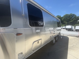 2026 AIRSTREAM FLYING CLOUD 25FBT - Image 6