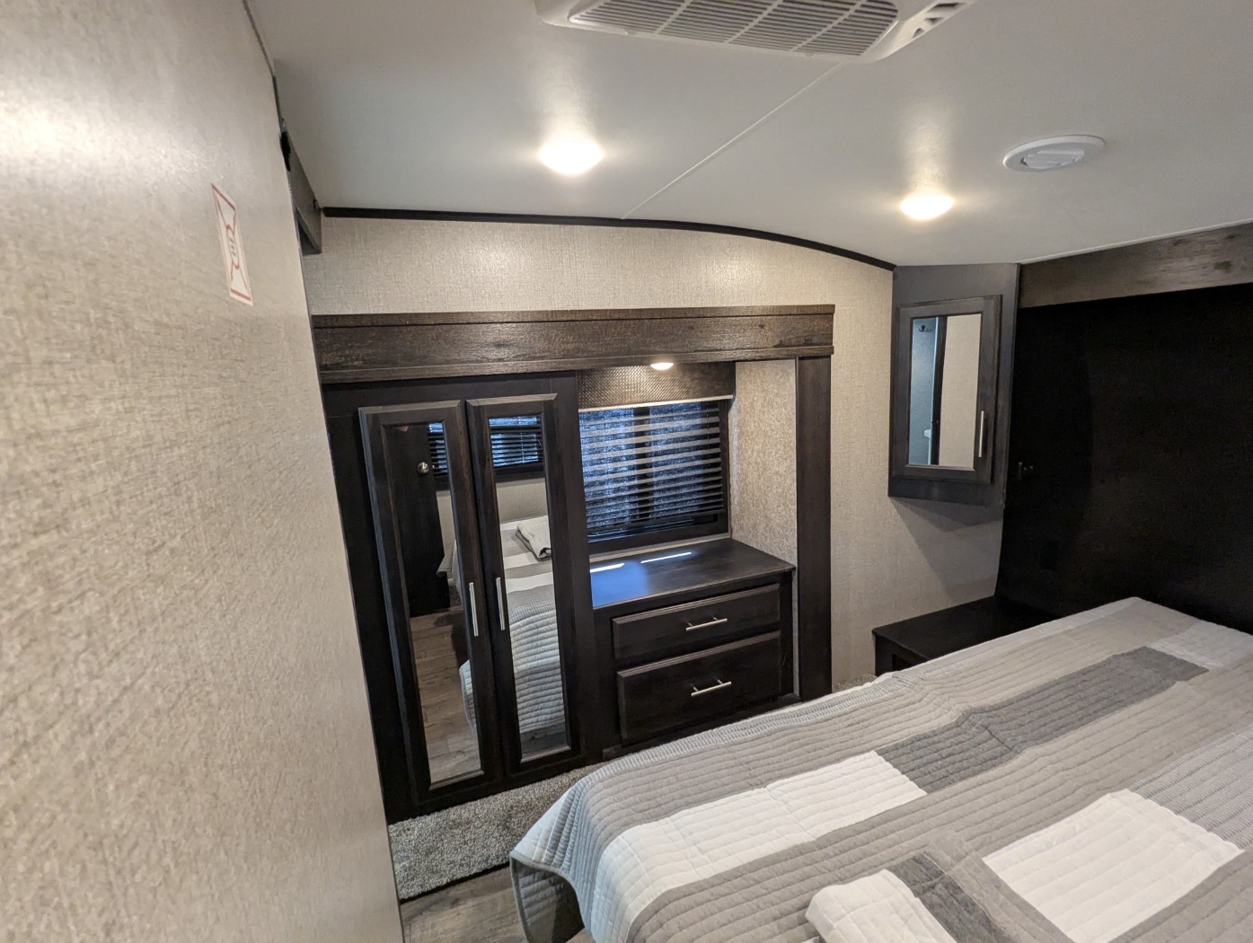 2021 Jayco Eagle HT 29.5BHOK - Image 16
