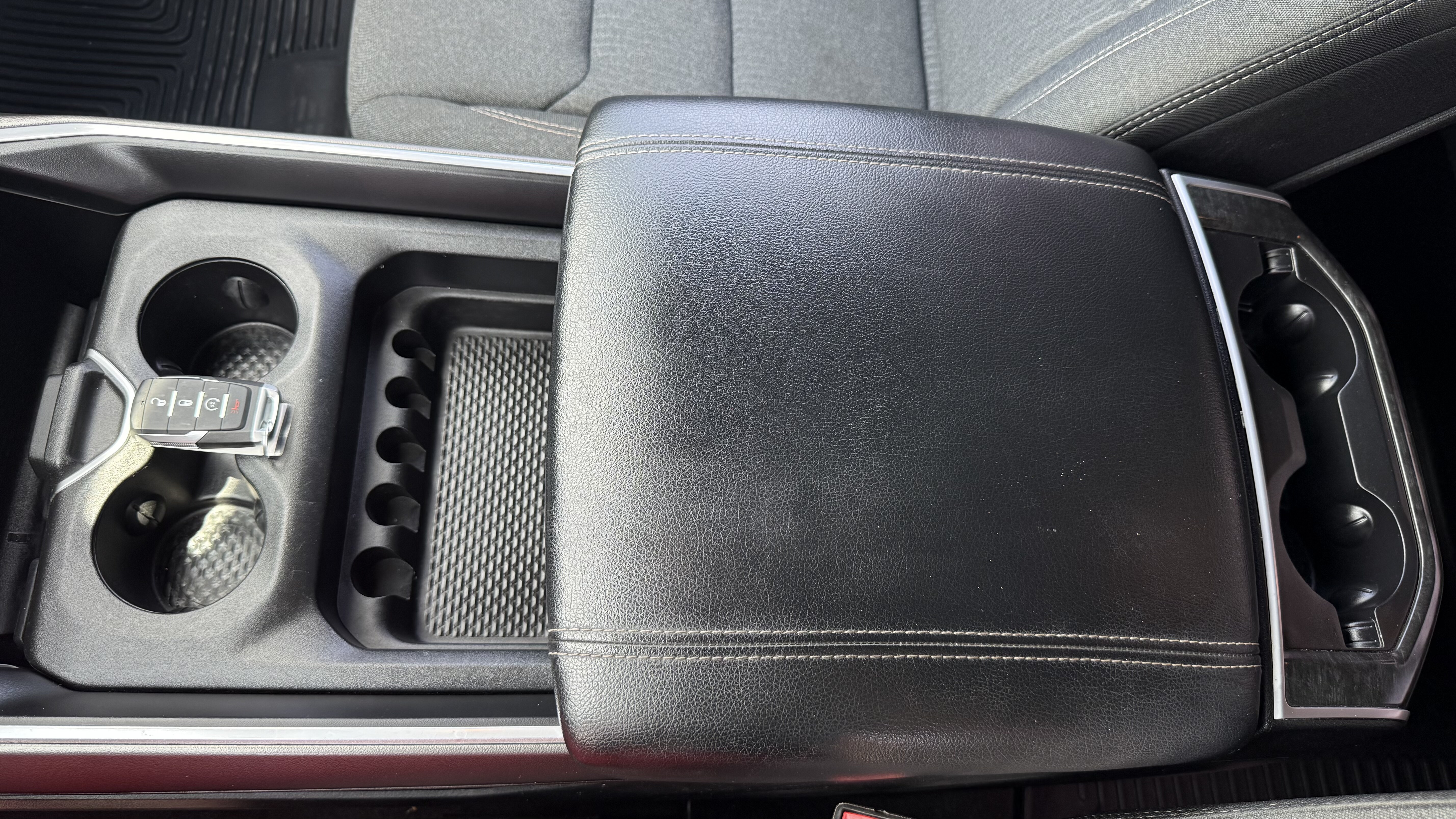 2020 Ram 1500 Pickup Crew Cab Bighorn/Lone Star 4WD - Image 36