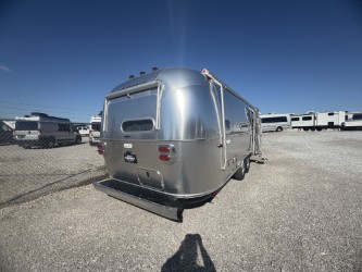 2026 AIRSTREAM FLYING CLOUD 30FBBT - Image 6