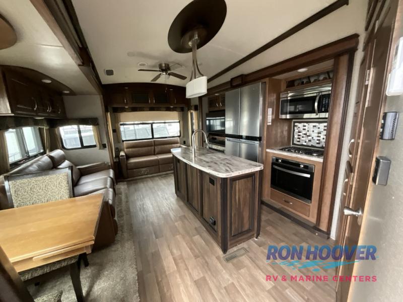 2018 KEYSTONE 3950BR - Image 5