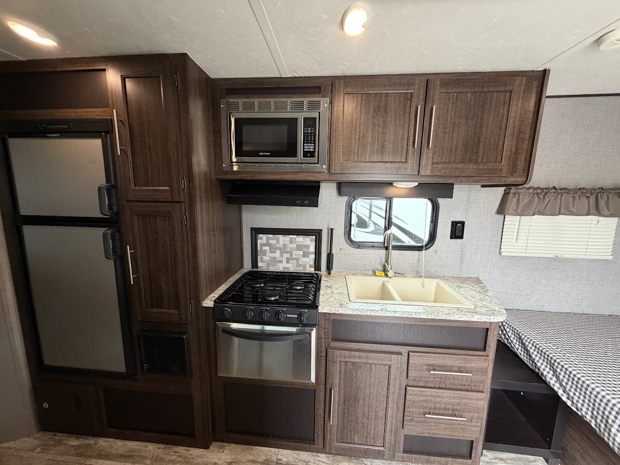 2018 CROSSROADS ZINGER 205bh - Image 7