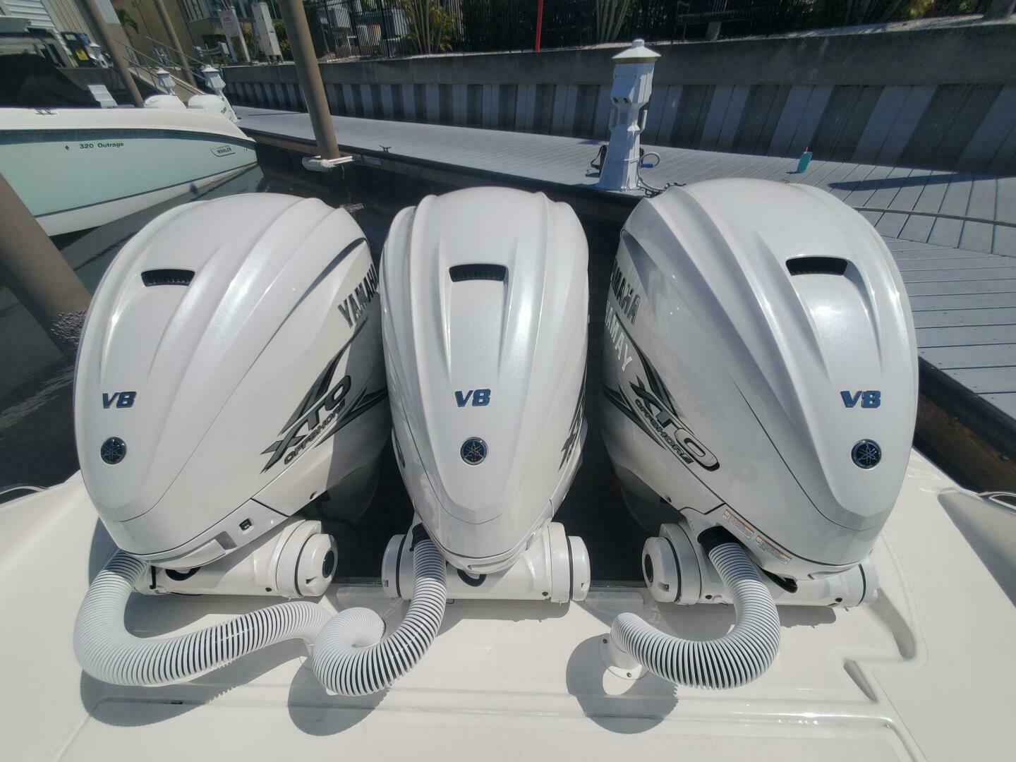 2023 Pursuit S 378 Sport - Image 20