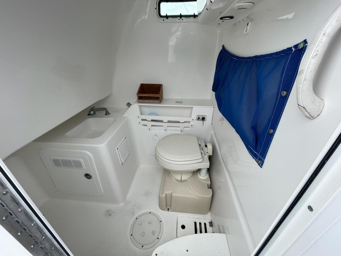 2007 Everglades 290 Pilot - Image 30