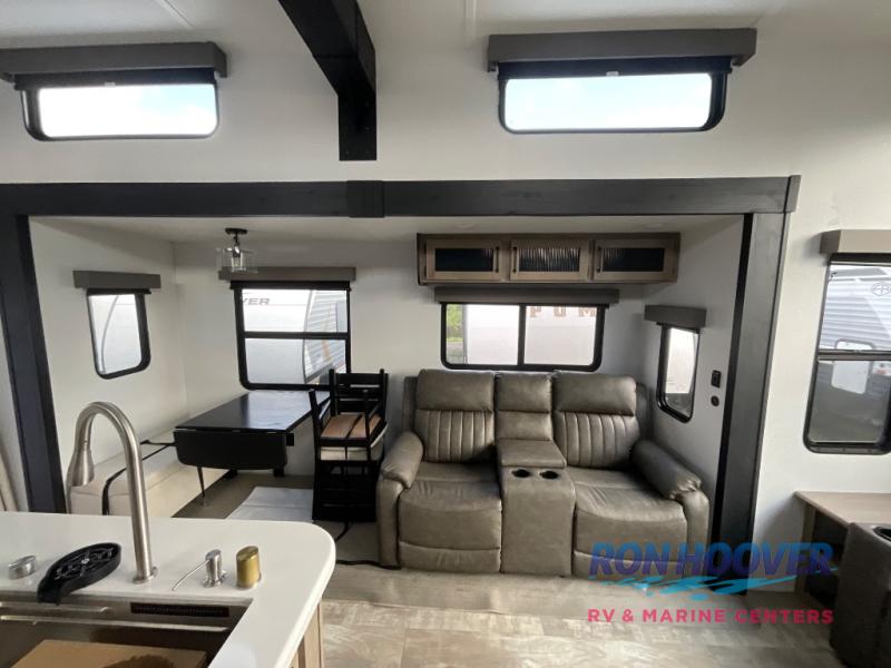 2026 PALOMINO PUMA 401LFT - Image 9