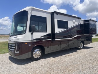2027 JAYCO PRECEPT 31UL - Image 3