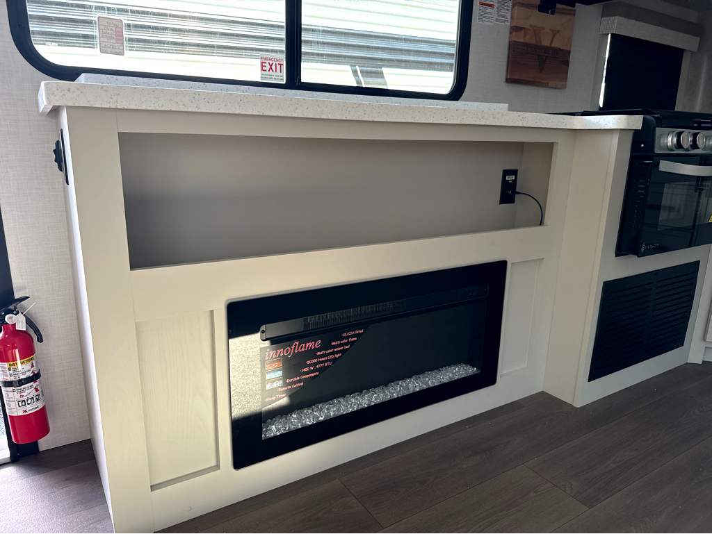 2027 VENTURE RV STRATUS 282VFD - Image 11