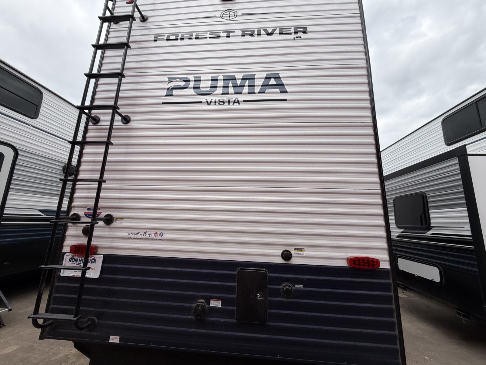 2026 PALOMINO PUMA 420LFT - Image 40