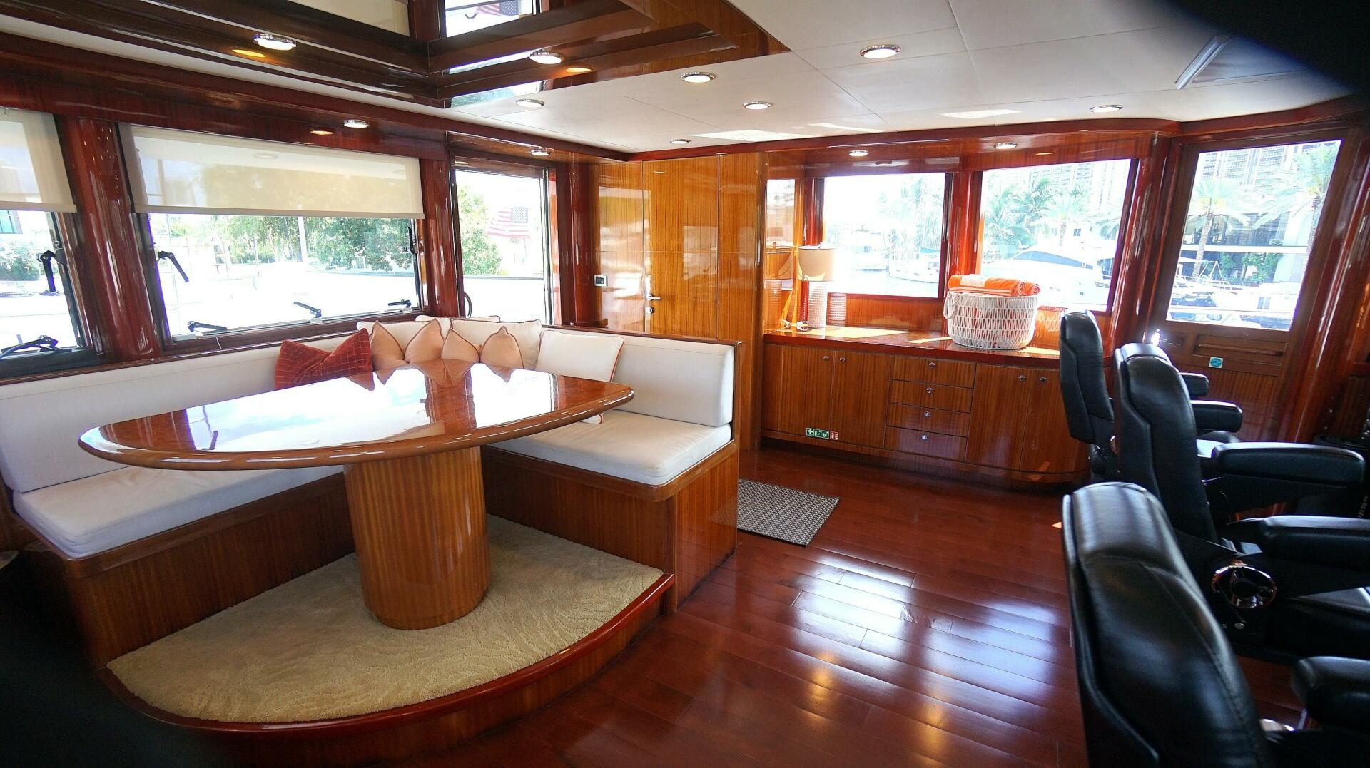 2008 Ocean Alexander 100 Skylounge Megayacht - Image 24