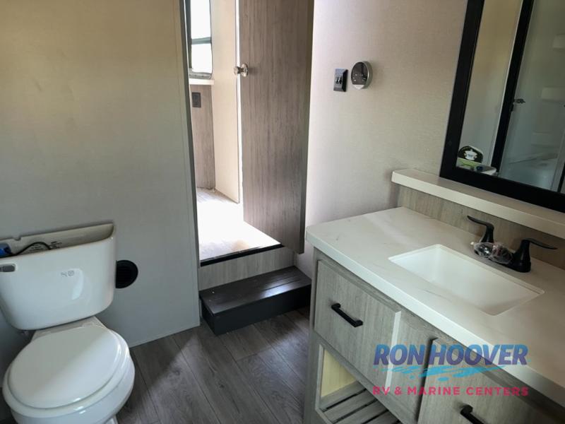 2025 COACHMEN CATALINA 42CONDO - Image 25