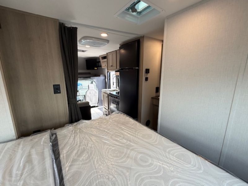 2026 Forest River Sunseeker LE 2250SLEF - Image 15