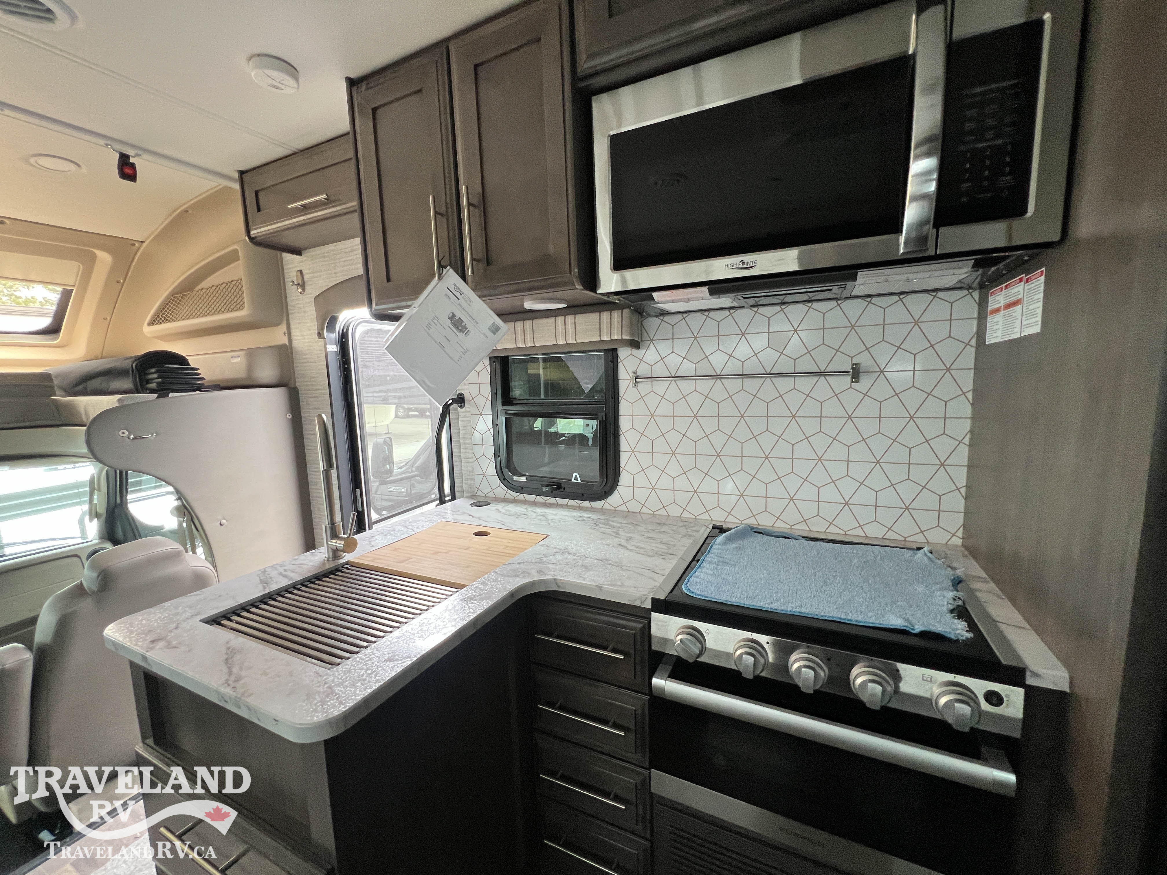 2025 Jayco Greyhawk 30Z - Image 12