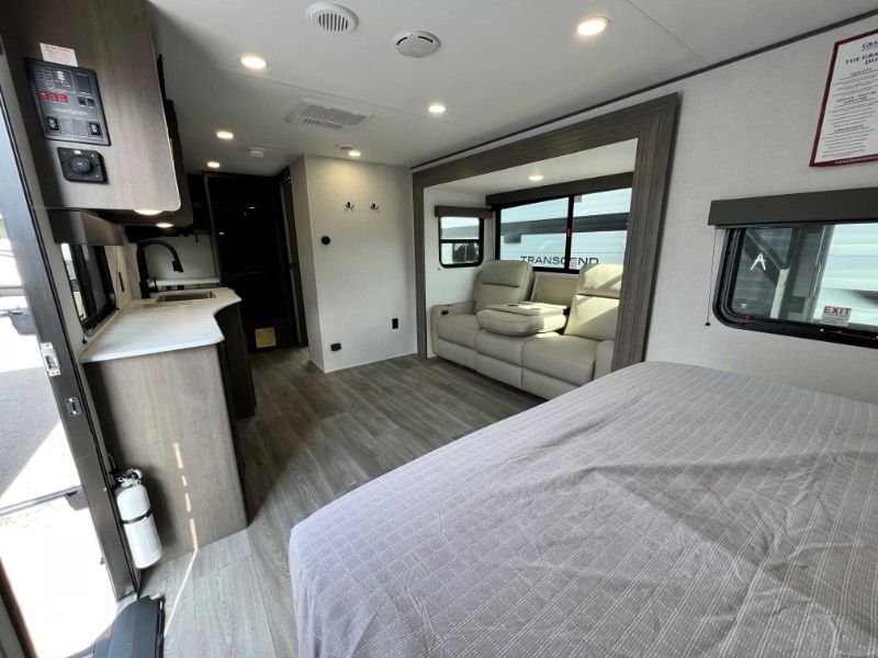 2026 Grand Design Transcend XPLOR 20MKX - Image 10