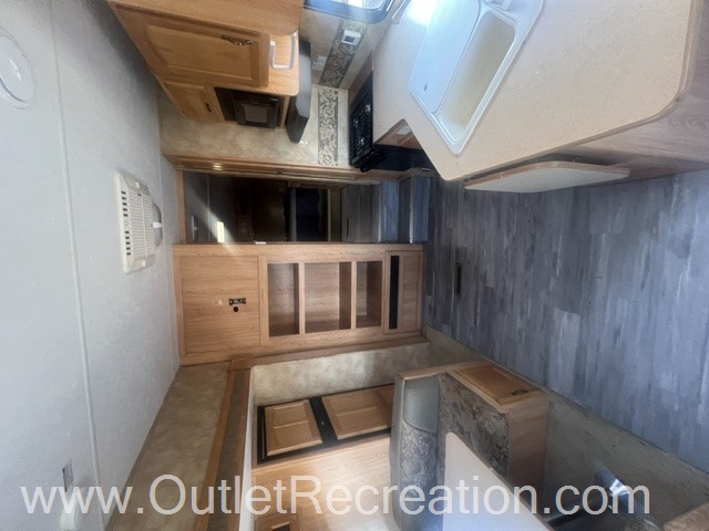 2005 KEYSTONE RV LAREDO 25RL - Image 7