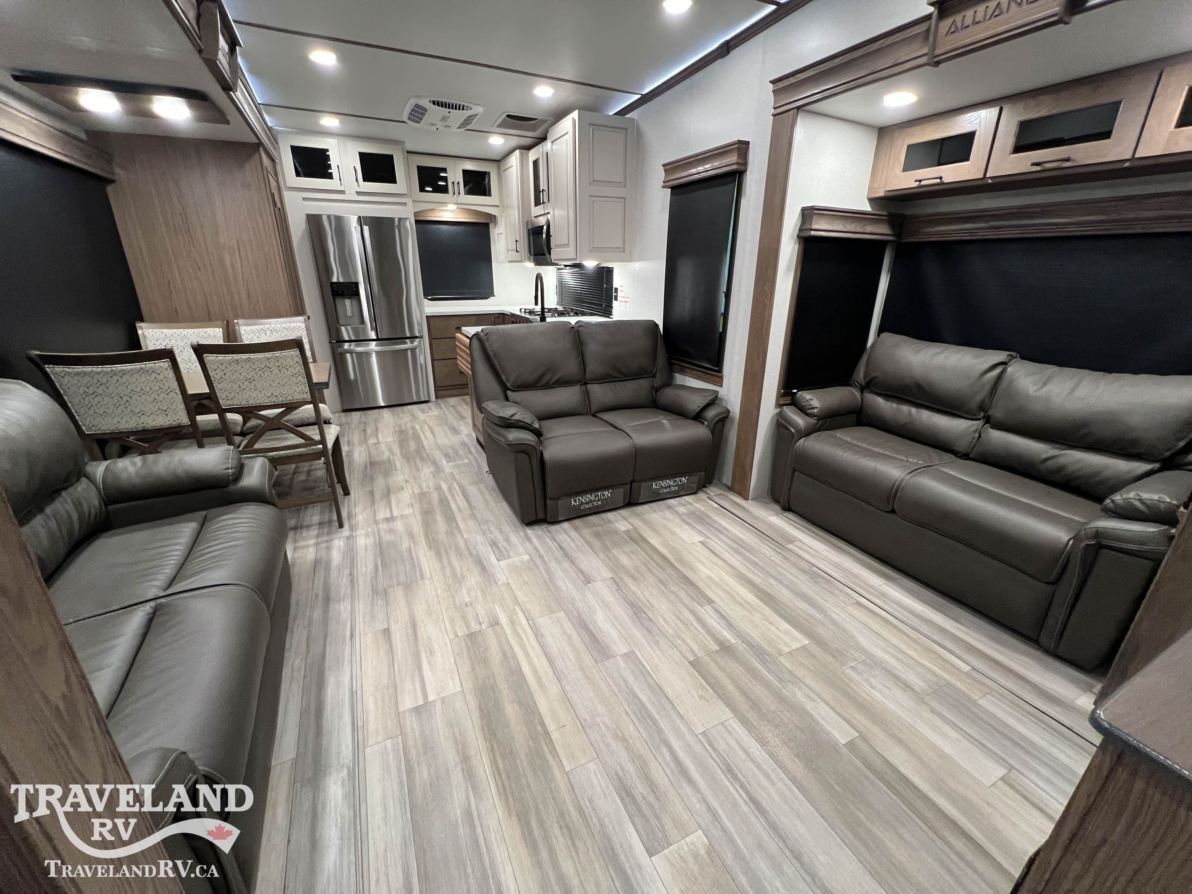 2023 Alliance RV Paradigm 382RK - Image 11