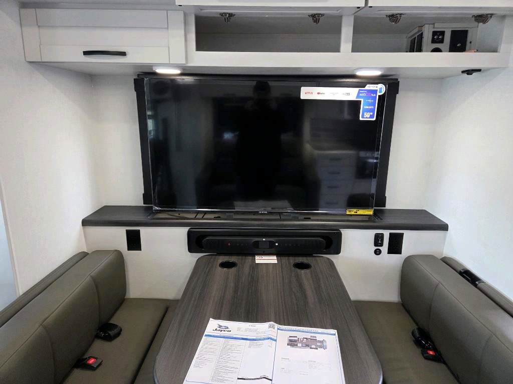 2026 JAYCO PRECEPT 31UL - Image 26