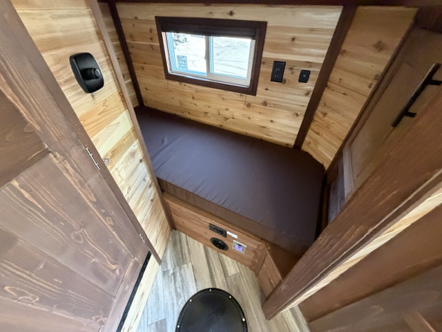 2027 ICE CASTLE RV EXTREME III 8X21 - Image 29