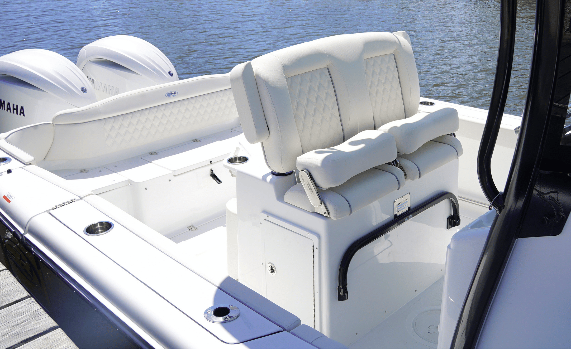 2027 SEA HUNT ULTRA 265SE - Image 13