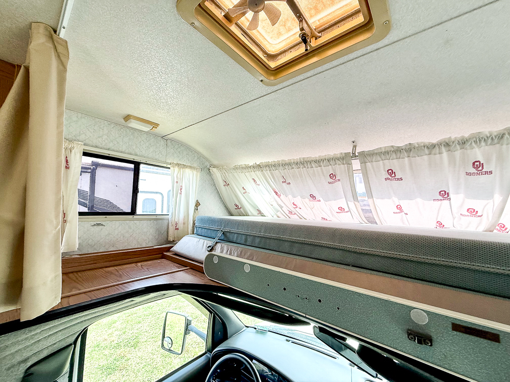 1994 FLEETWOOD SEARCHER M-Z29 - Image 32
