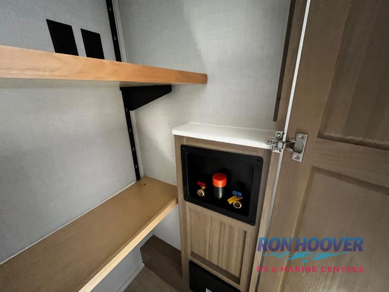 2026 FOREST RIVER 405SBH - Image 30