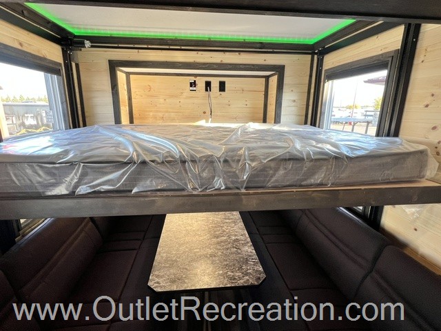 2027 ICE CASTLE RV EXTREME 8X24 - Image 15